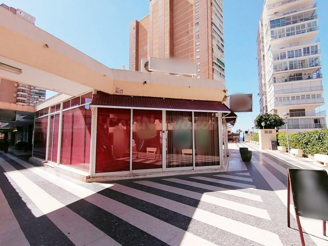 Local comercial 300m² en venta - Rincon de Loix