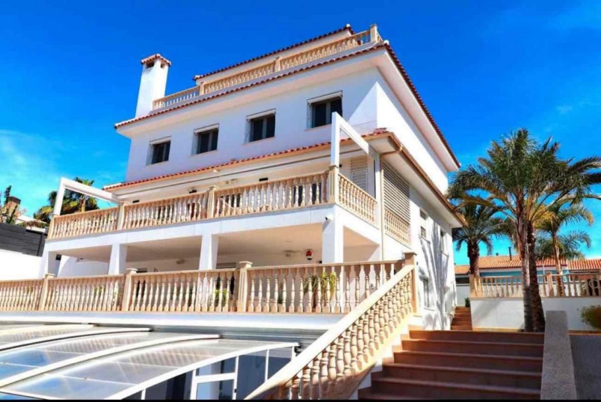 Villa 5 habitaciones 450m² en venta - Campoamor