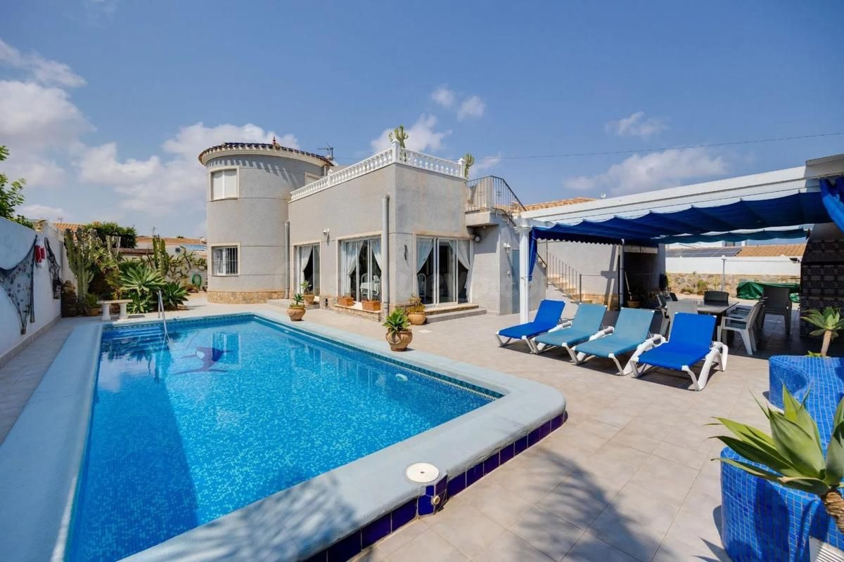 Villa 4 habitaciones 250m² en venta - Agua Marina - foto 2