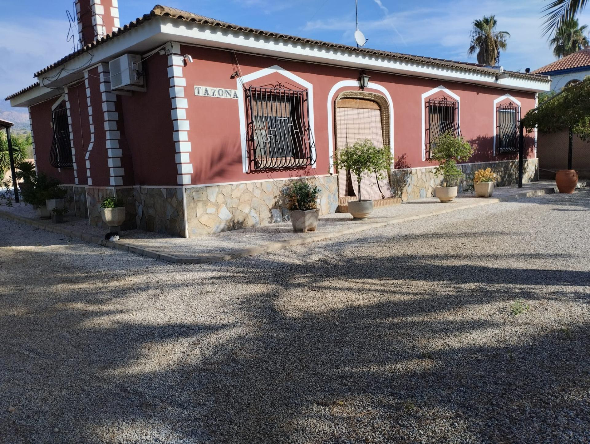 Chalet con Piscina en Venta en Totana