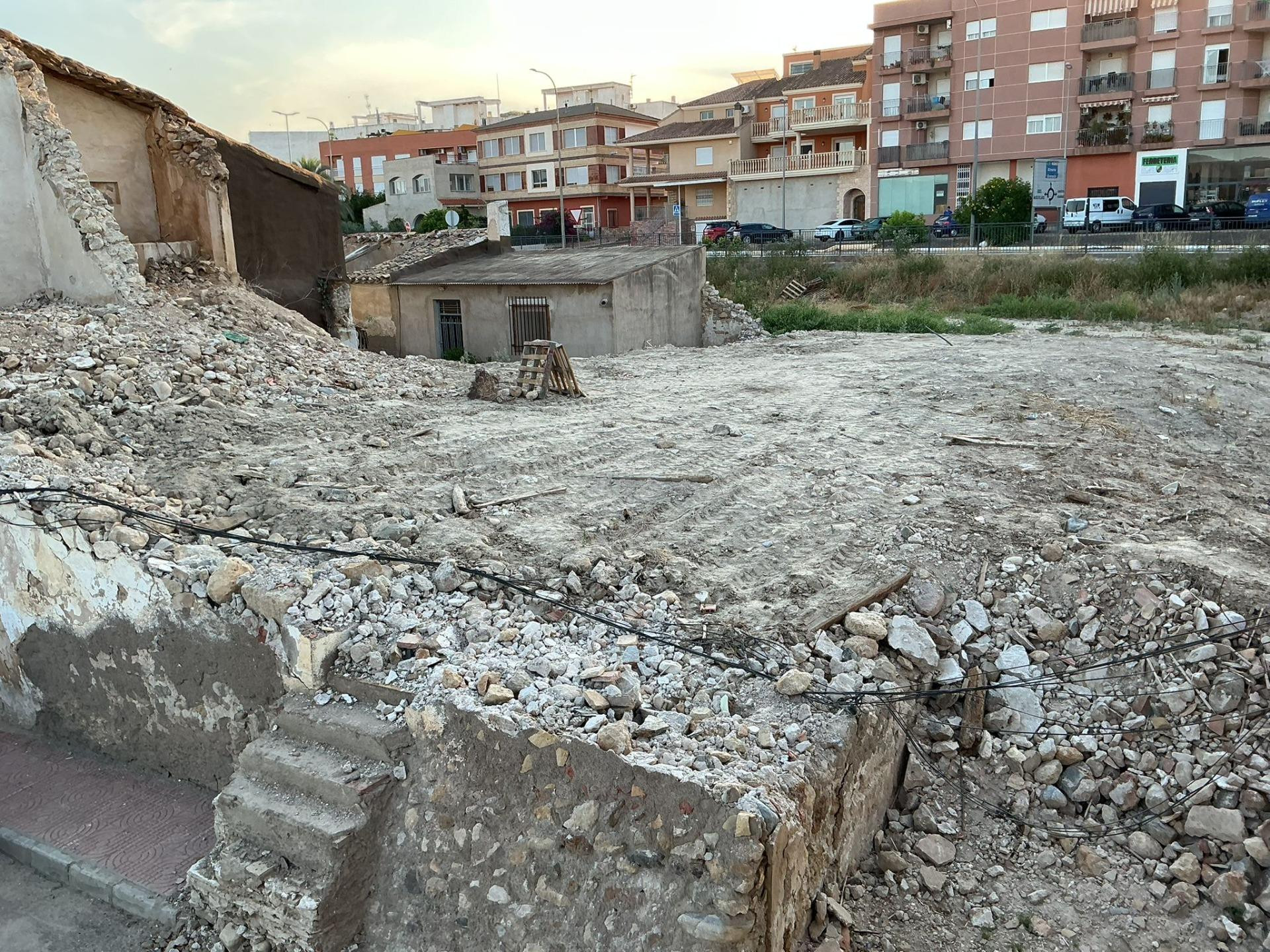 SOLAR URBANO EN PUERTO LUMBRERAS - foto 4