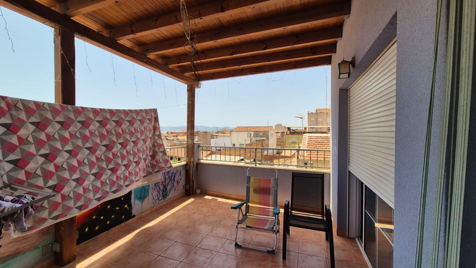 Casa de 3 Plantas en venta en Totana