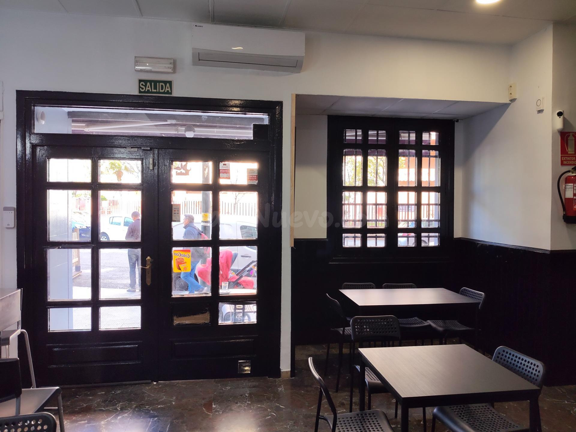 SE TRASPASA BAR-RESTAURANTE EN JULIAN SANZ IBAÑEZ - foto 2