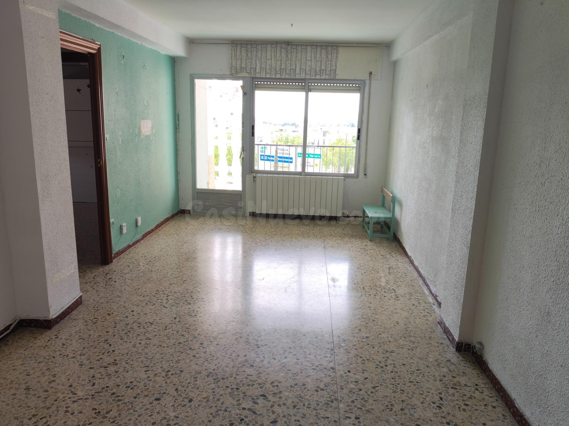 SE VENDE PISO EN VIA HISPANIDAD - foto 2