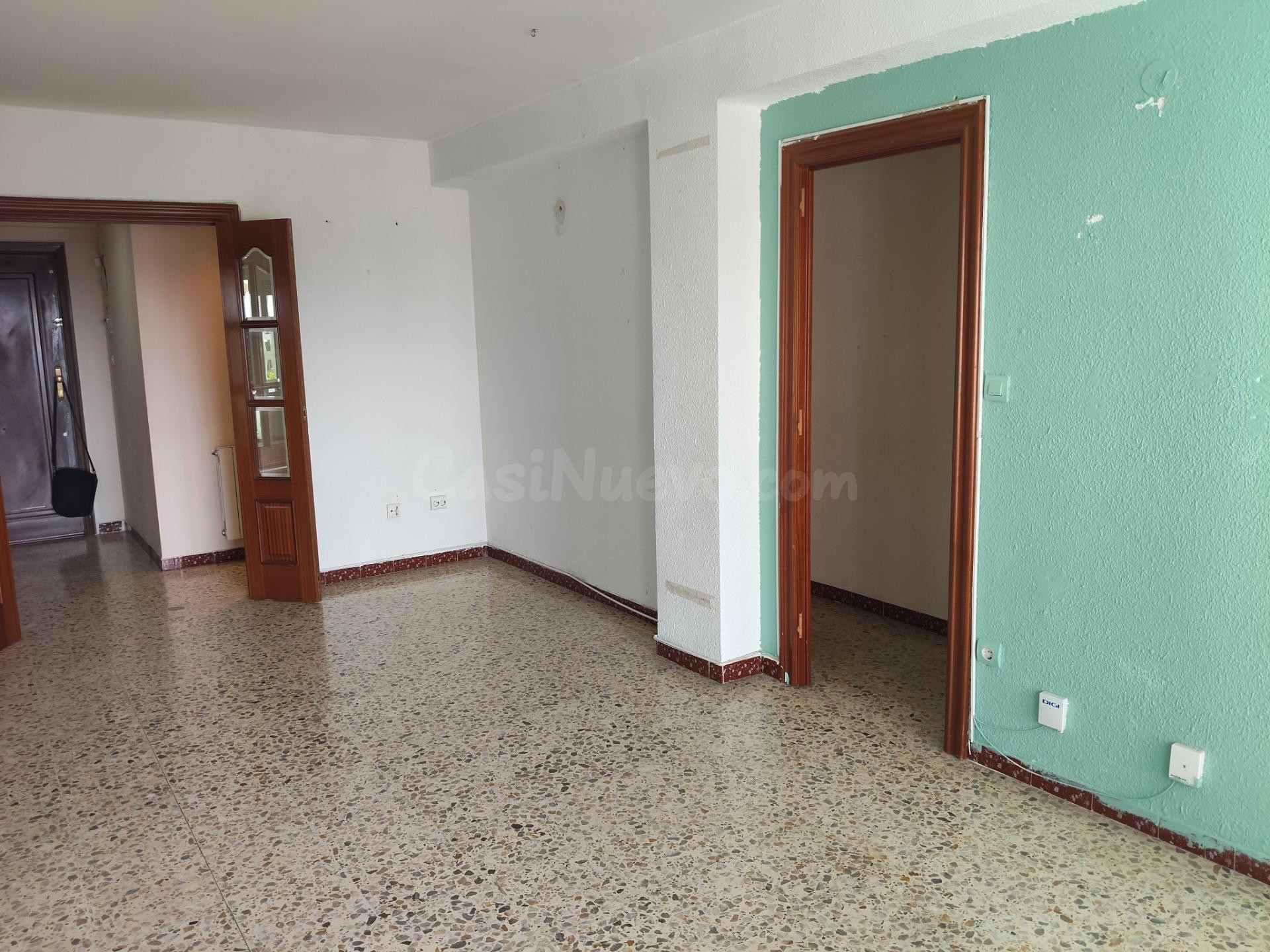 SE VENDE PISO EN VIA HISPANIDAD - foto 3