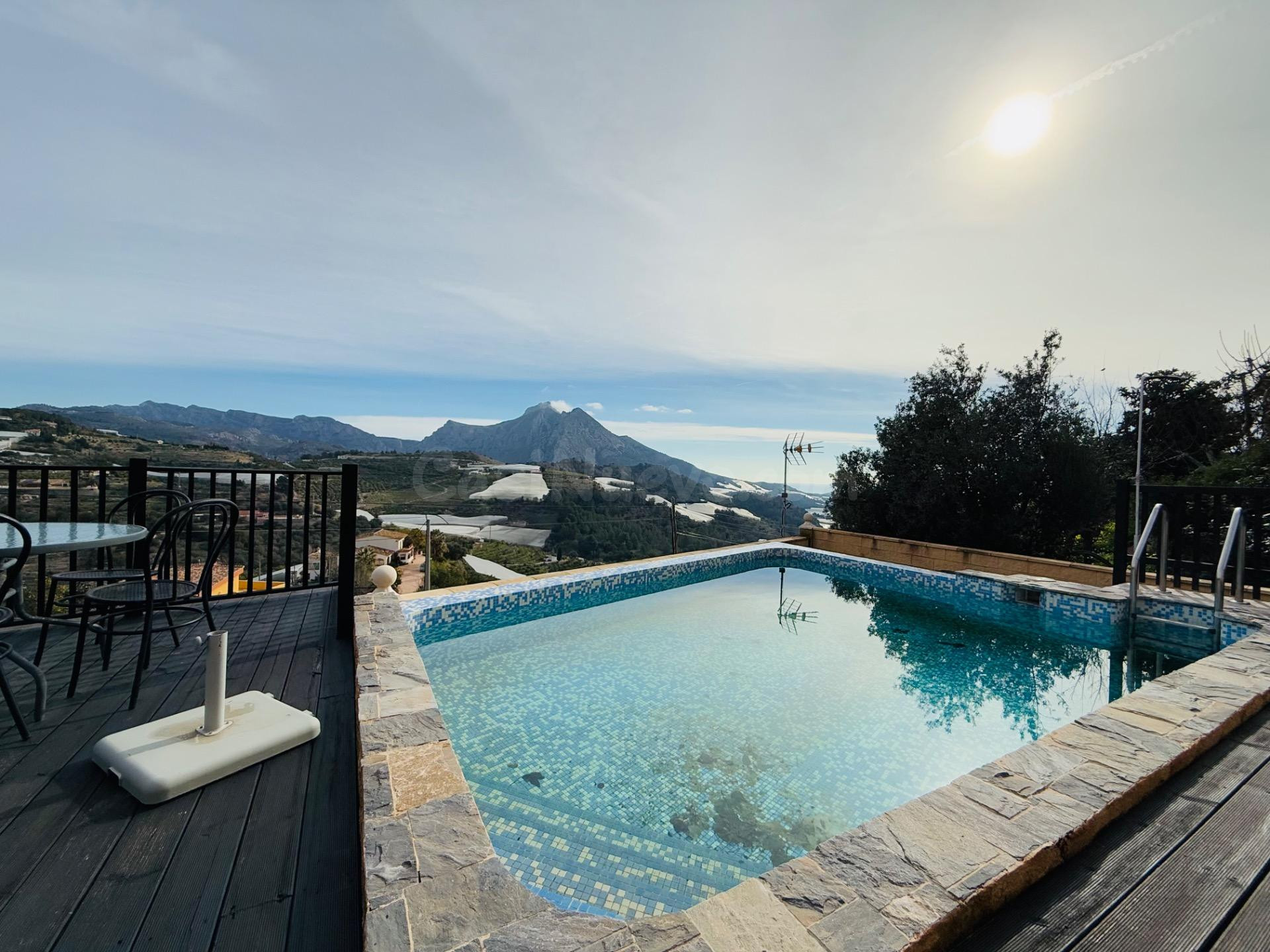Exclusiva Villa con Vistas al Mar y la Montaña en Almedia (Callosa d’en Sarrià) – ¡Un Precio Inigual