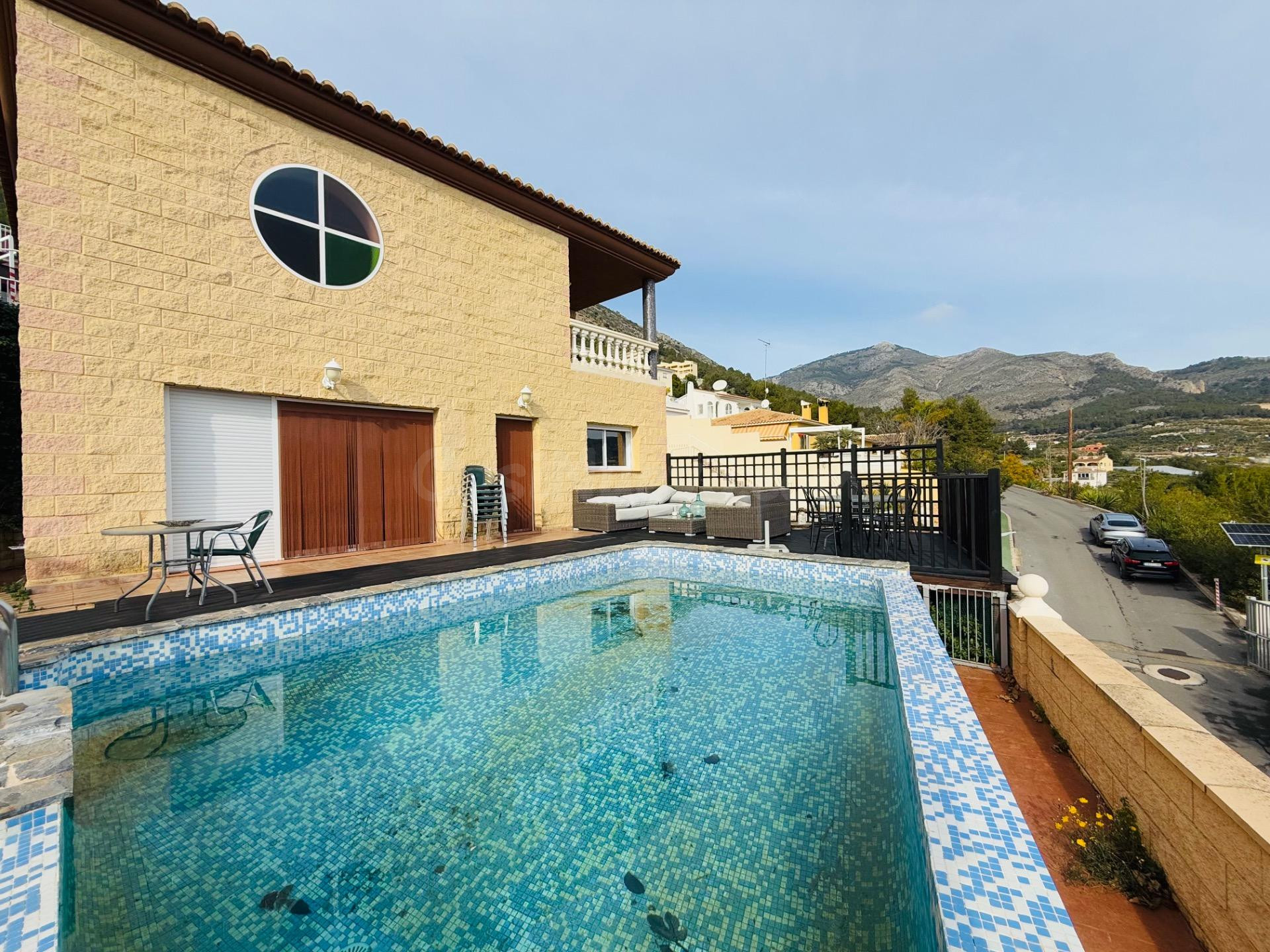 Exclusiva Villa con Vistas al Mar y la Montaña en Almedia (C - foto 2