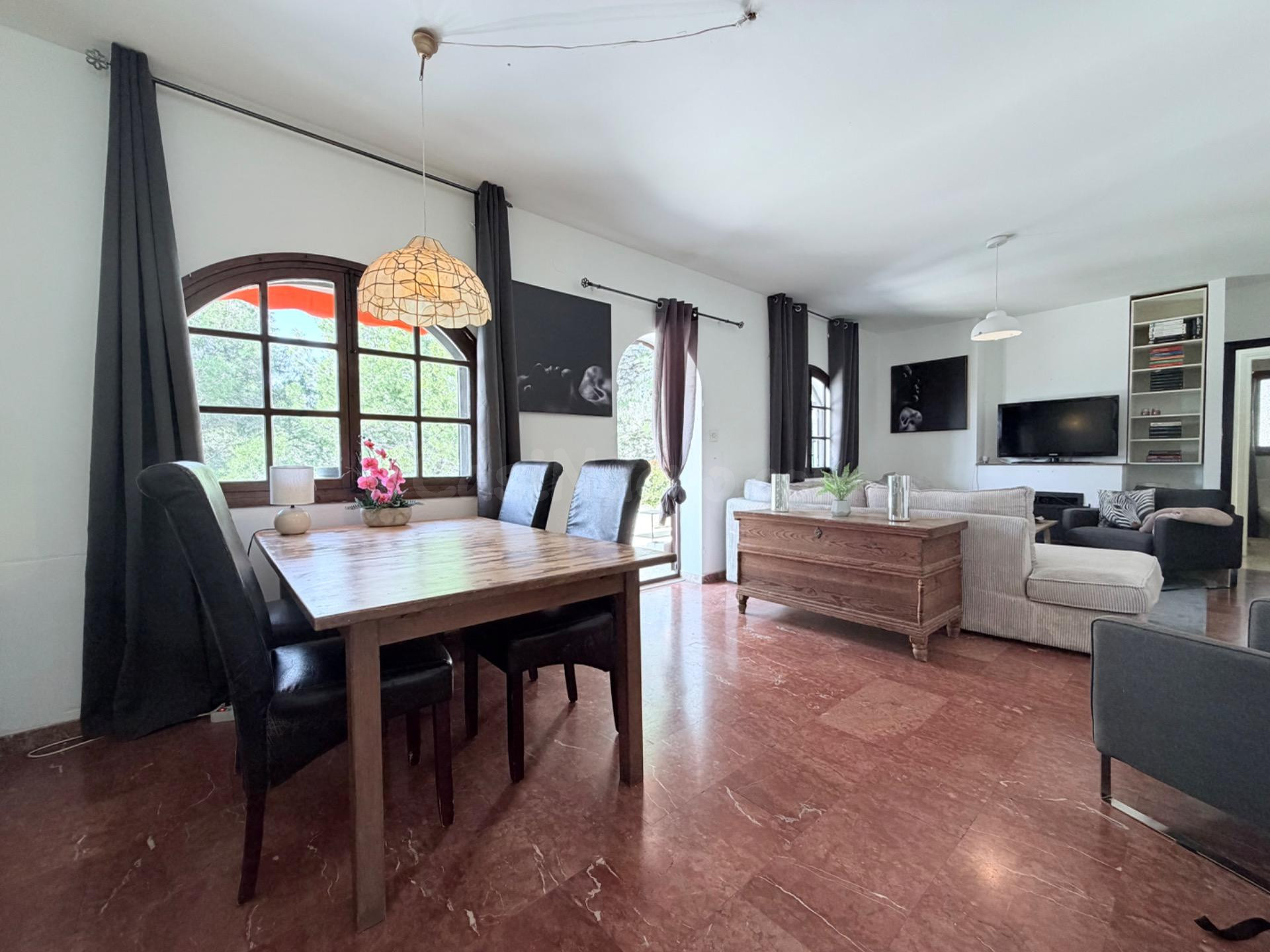 Chalet independiente con gran parcela y múltiples posibilida - foto 3