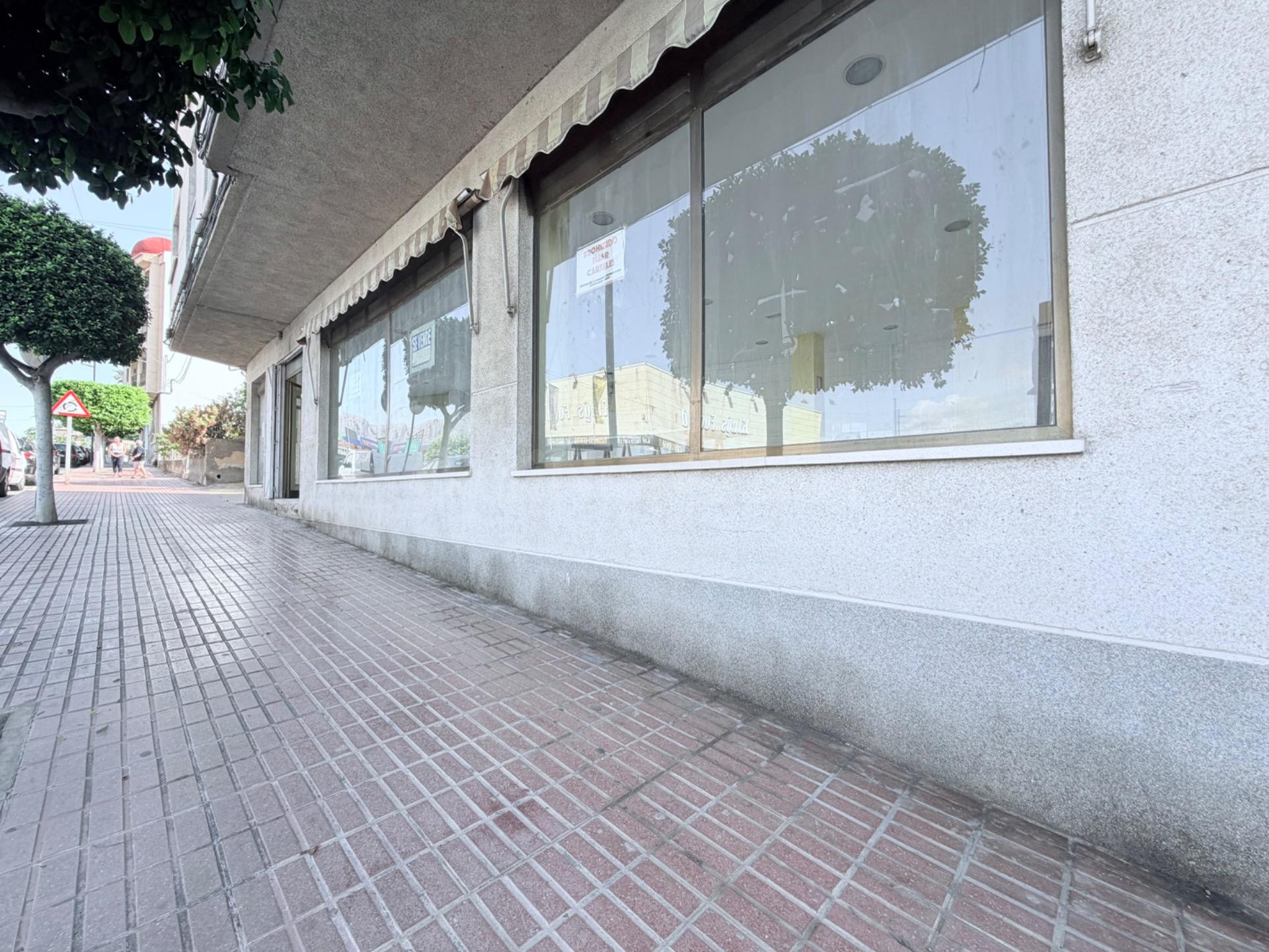 LOCAL COMERCIAL EN VENTA – AVENIDA PAÍS VALENCIÀ, ALFAZ DEL  - foto 5