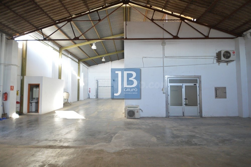 Nave industrial 590m² en venta - COPERATIVA - foto 2