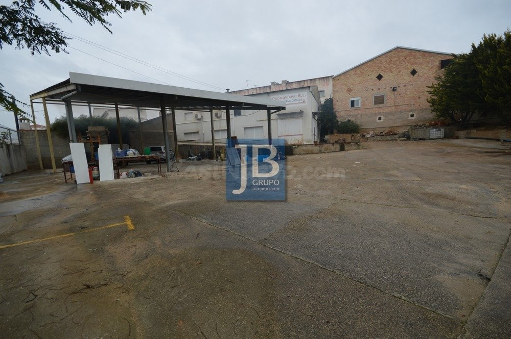 Nave industrial 1224m² en venta - POLIGONO
