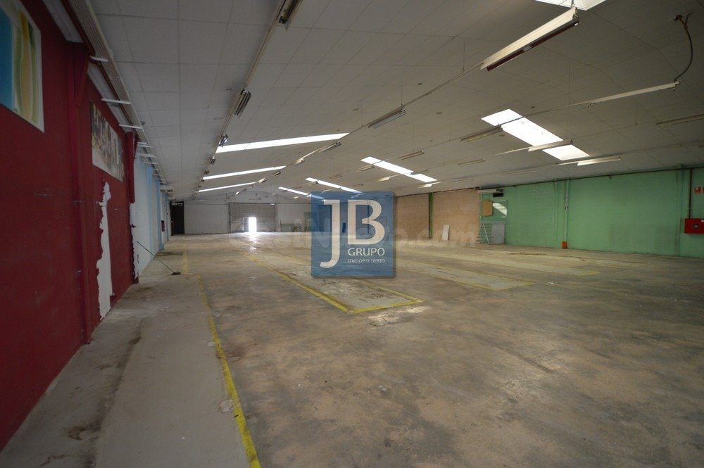 Nave industrial 1500m² en alquiler - POLIGONO - foto 2