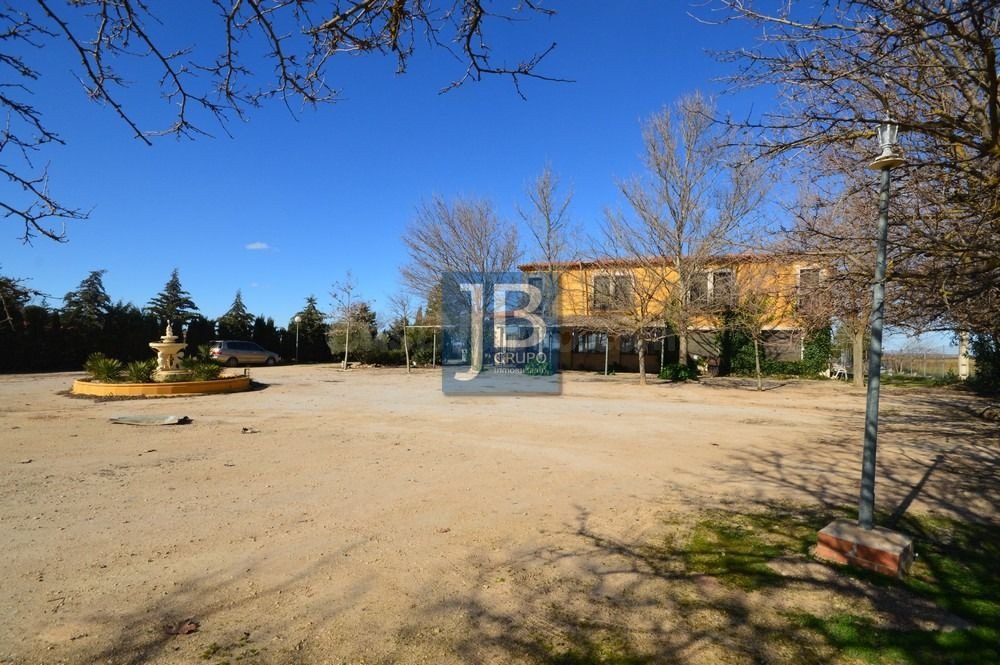 Hostal 10 habitaciones 522m² en venta - Cuenca-Las Mesas - foto 5