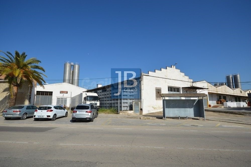 Nave industrial 1192m² en venta - Benigánim - foto 2