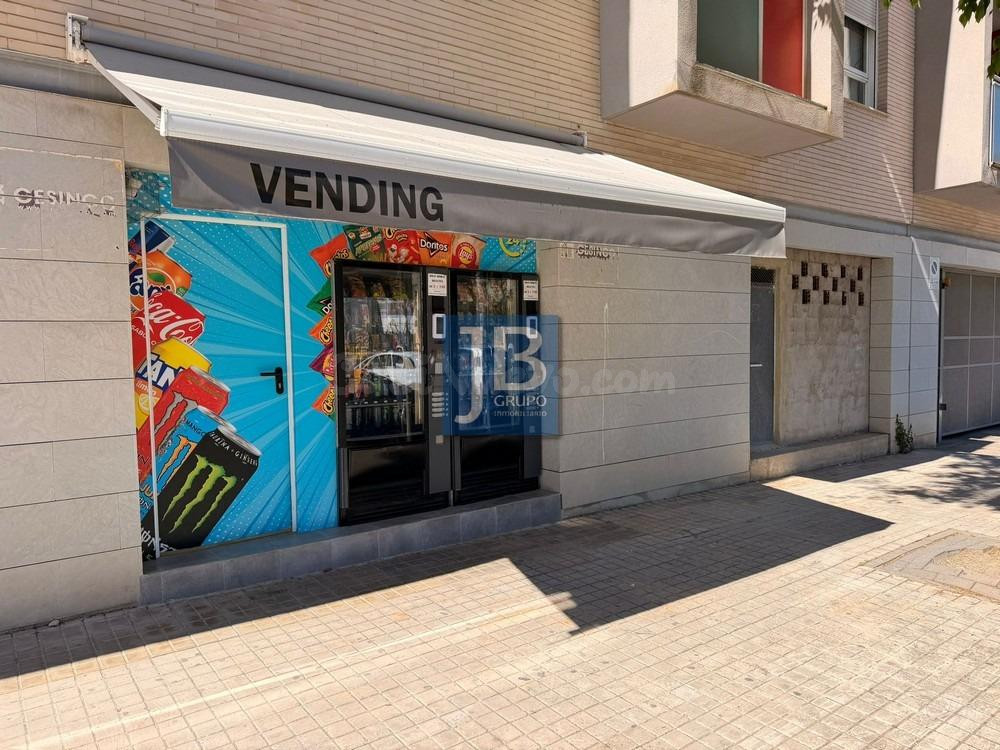 Local comercial 86m² en venta - CORTS VALENCIANES