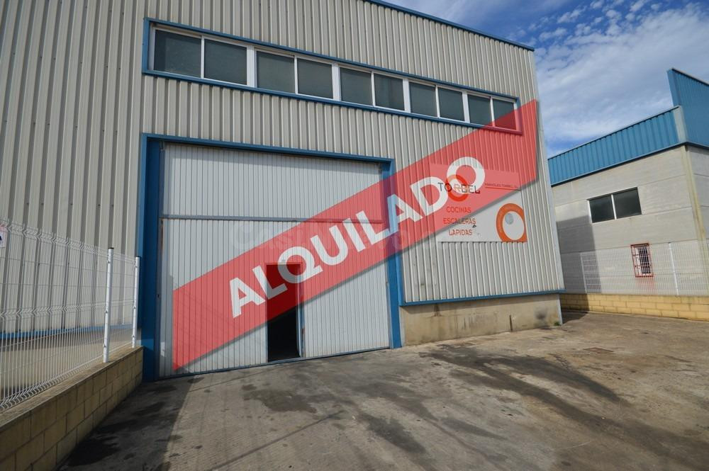 Nave industrial 400m² en alquiler - NOVETLE