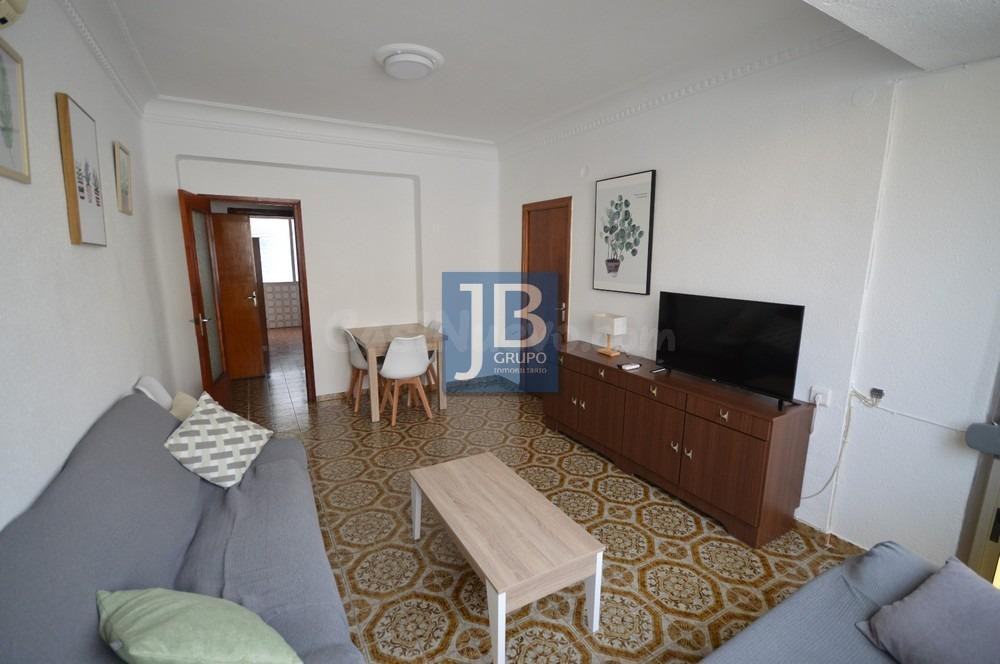 Venta piso con Muebles - foto 2