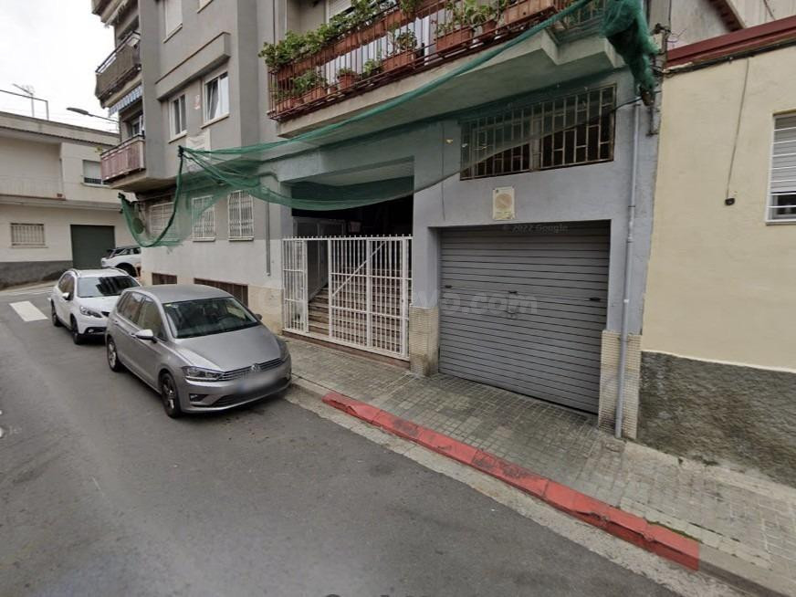 Oportunidad Única: Parking en Can Rull por solo 14.500€ - foto 2