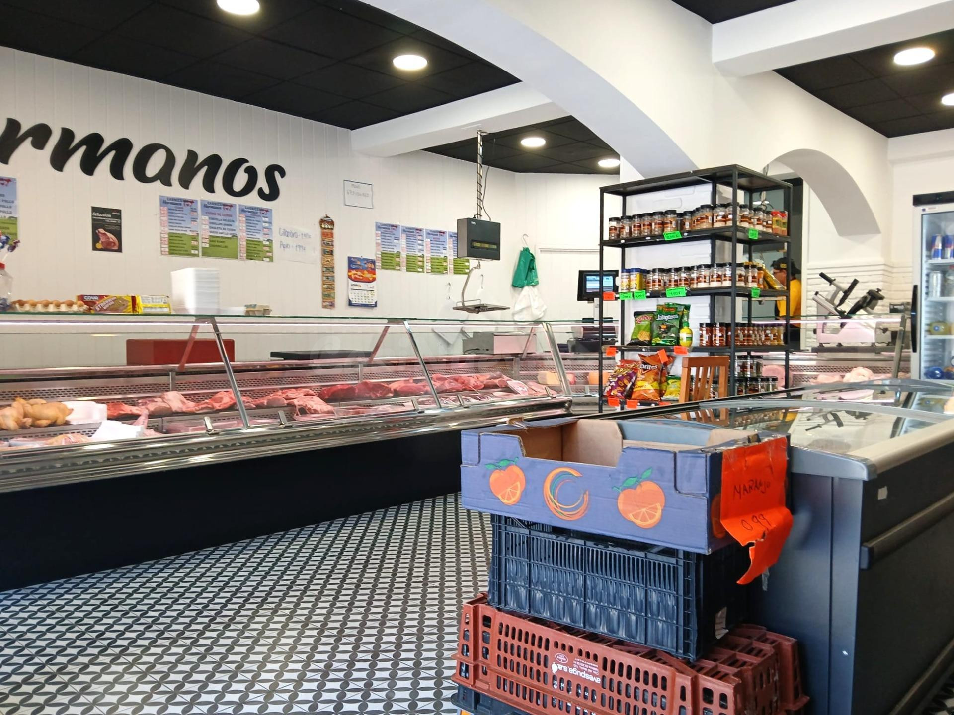 CARNICERIA SEMINUEVA EN PLENO RENDIMIENTO - foto 4