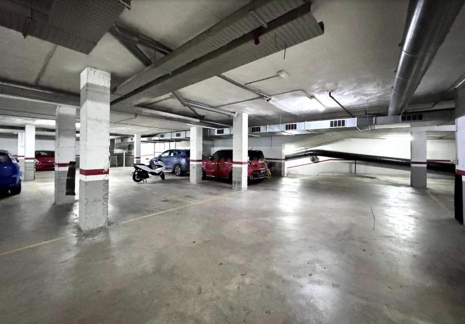 Plaza de parking en Can Rull - Can Llong - foto 3