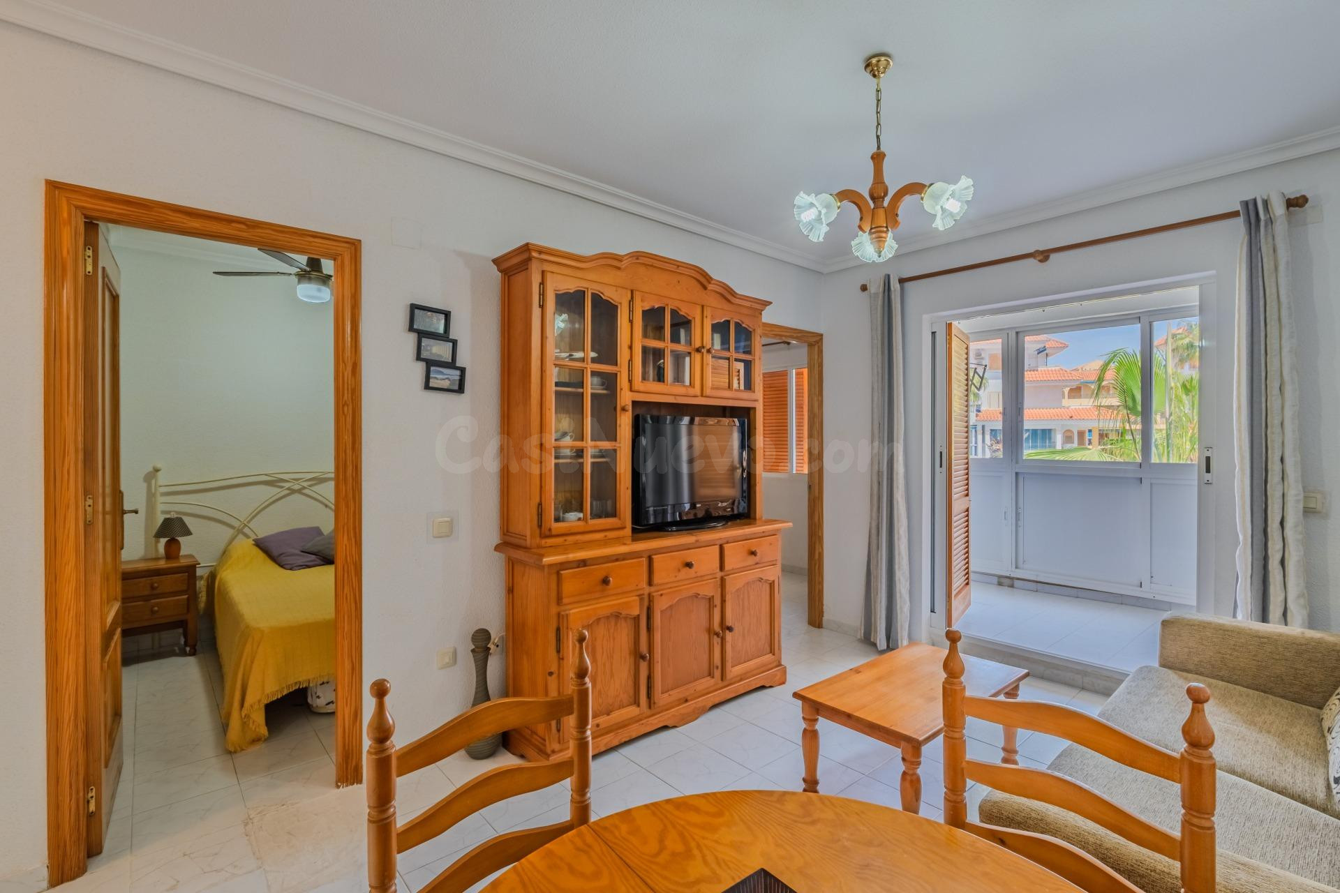 PISO EN VENTA CON PISCINA EN TORREVIEJA, LA MATA - VISITAS A - foto 2