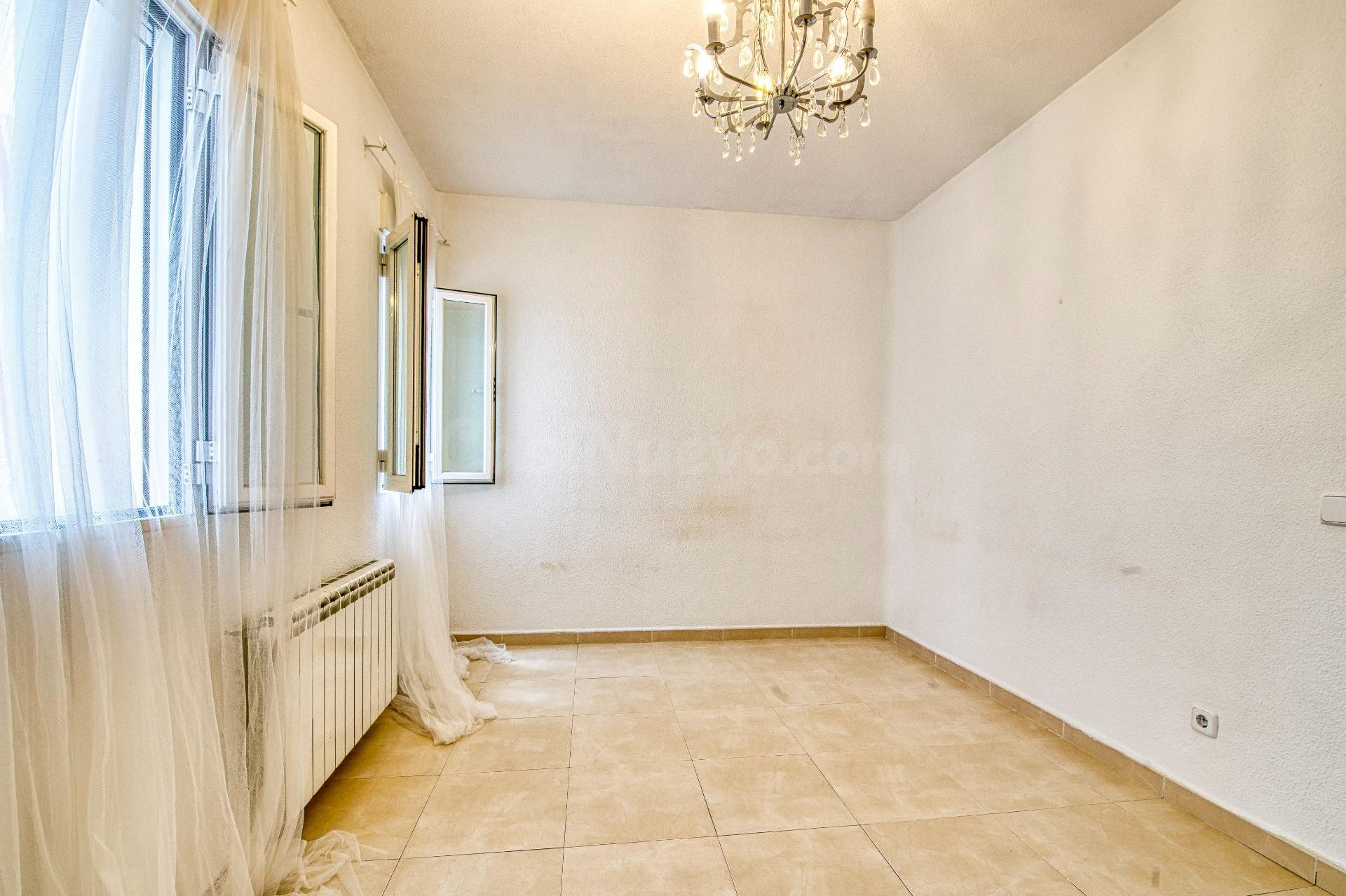 Piso en venta en Calle Ibiza, junto al Parque del Retiro - foto 3