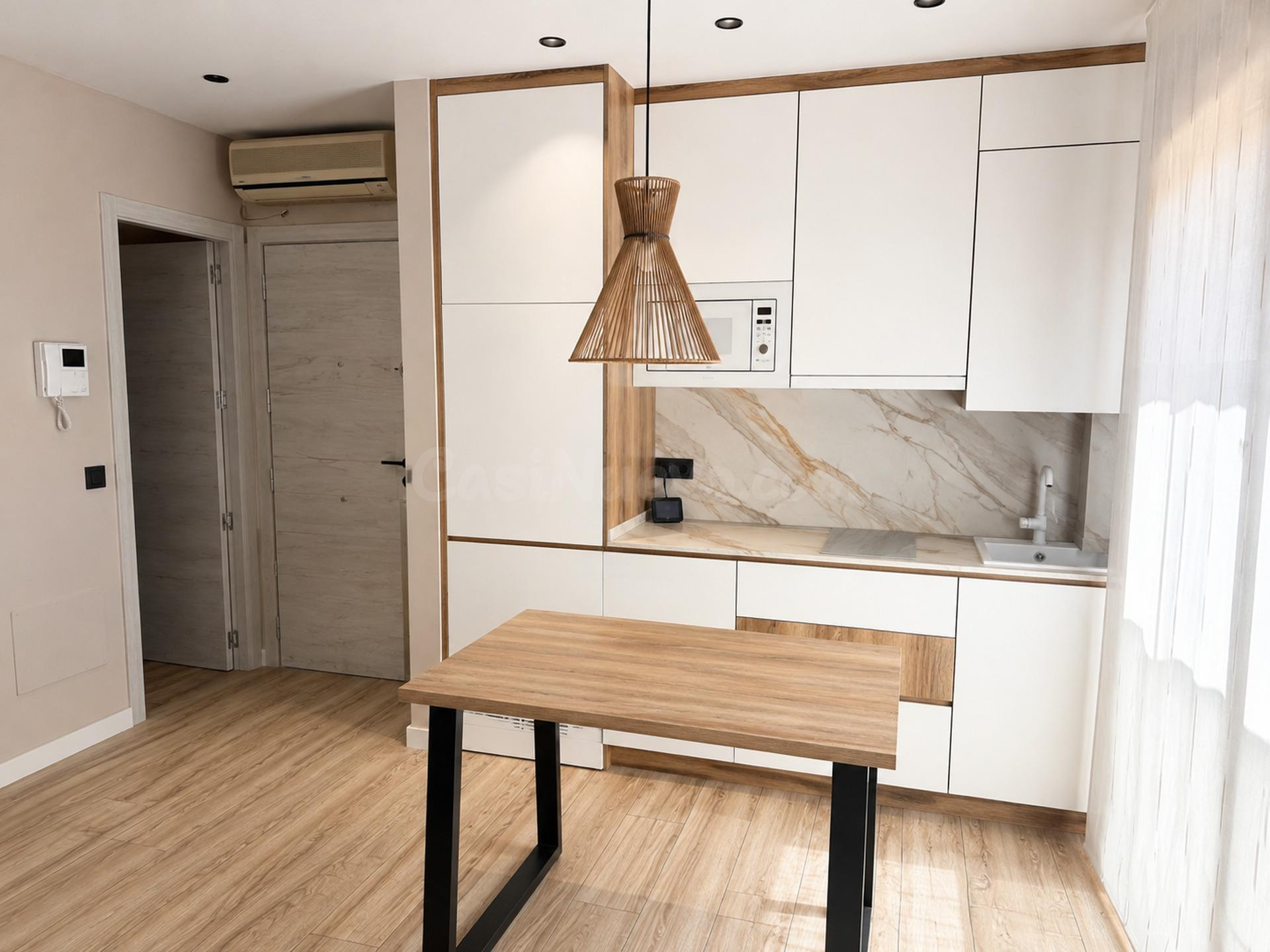 ESTUDIO DE DISEÑO - LUMINOSO Y TOTALMENTE EQUIPADO ALQUILER  - foto 3