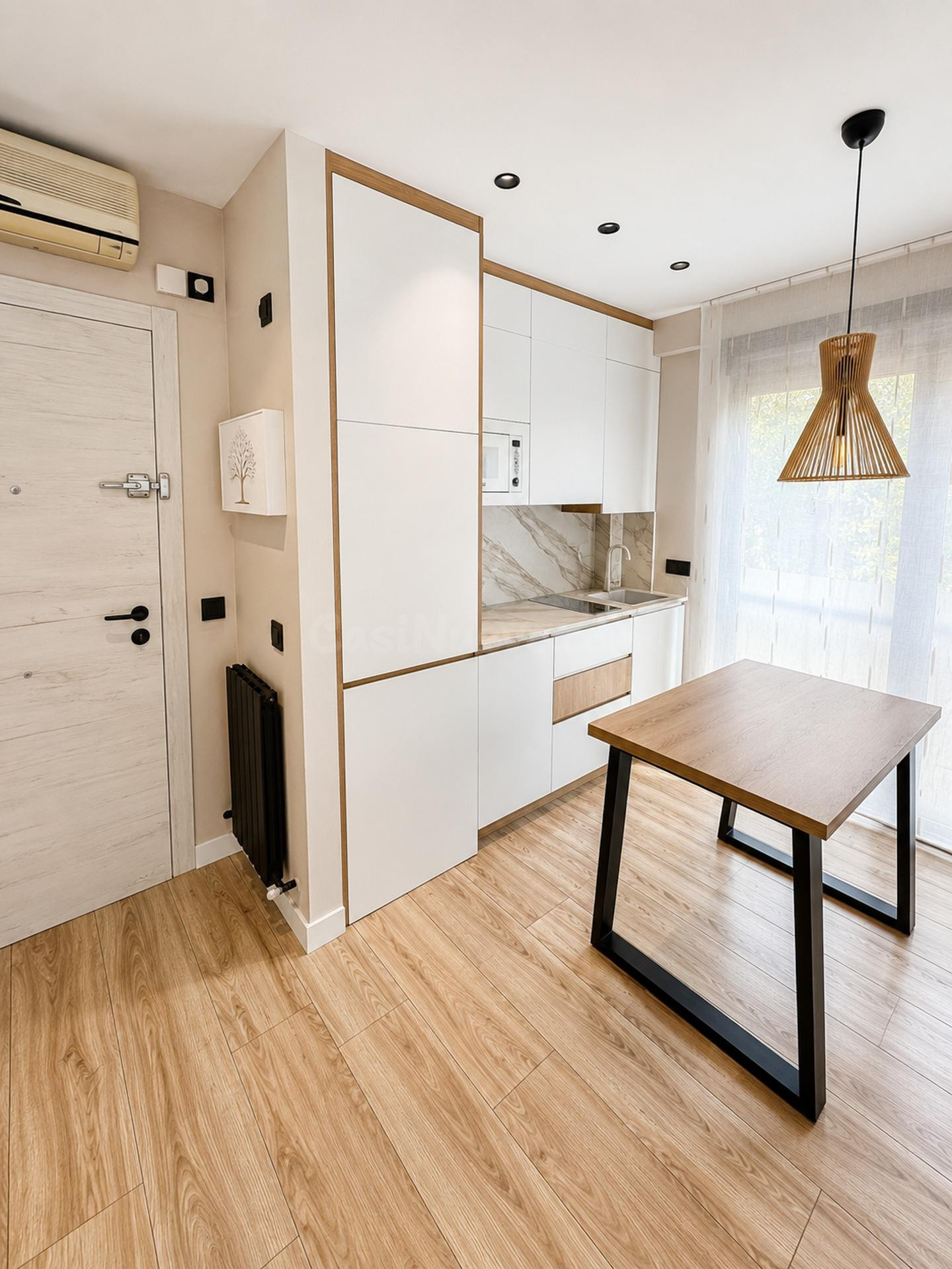 ESTUDIO DE DISEÑO - LUMINOSO Y TOTALMENTE EQUIPADO ALQUILER  - foto 4