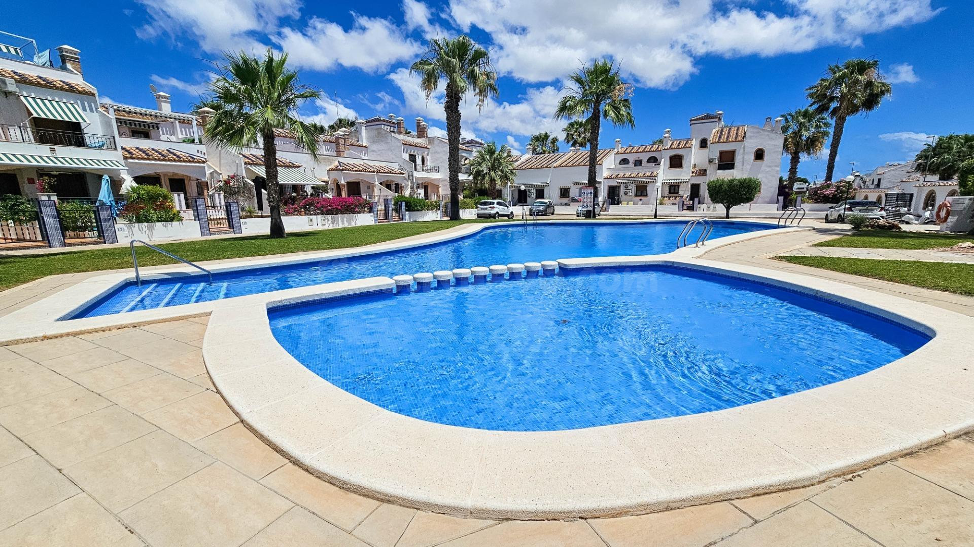 Casa 2 habitaciones 97m² en venta - PAU 8