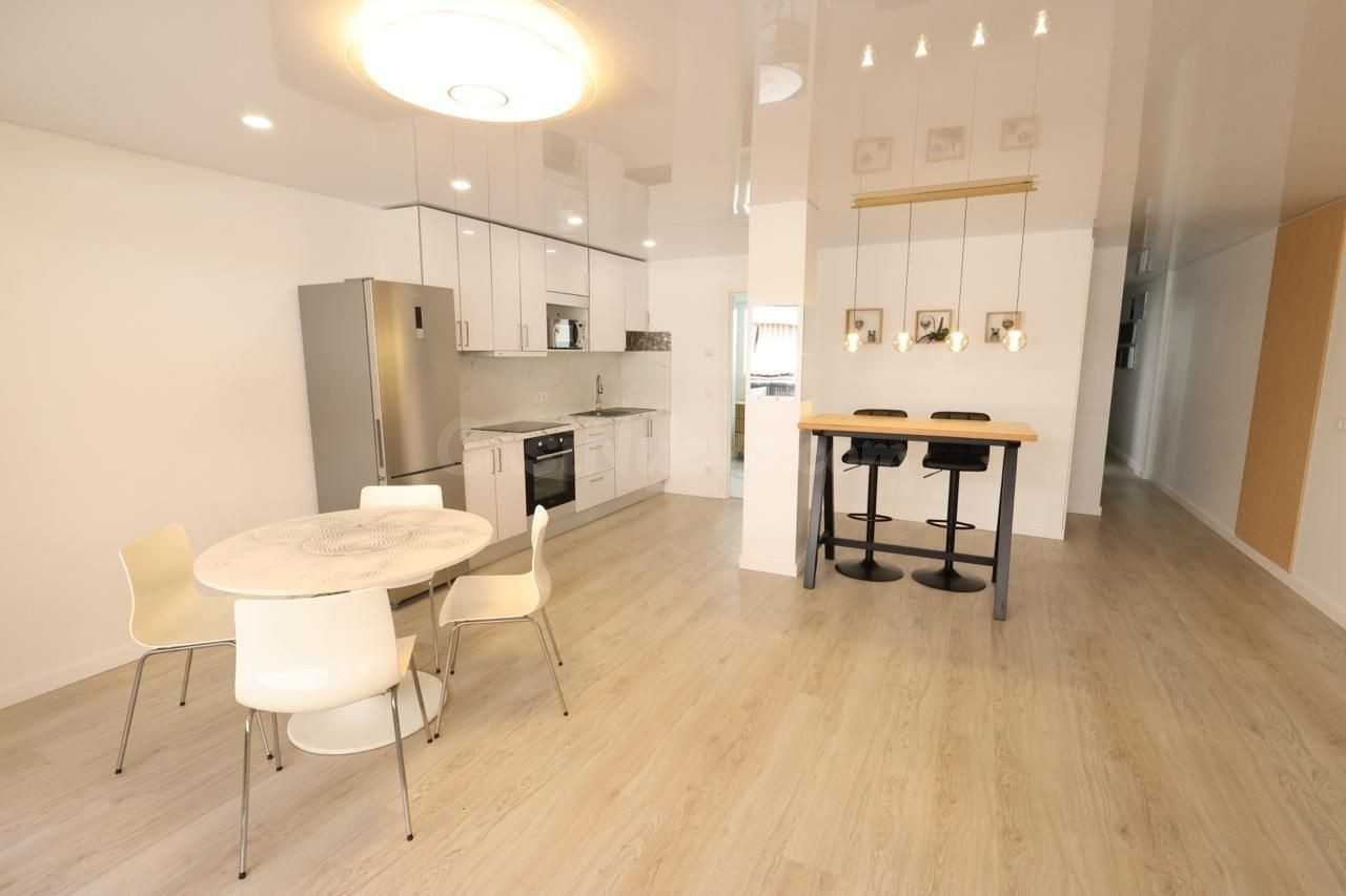 Apartamento 3 habitaciones 105m² en venta - Centro - foto 2