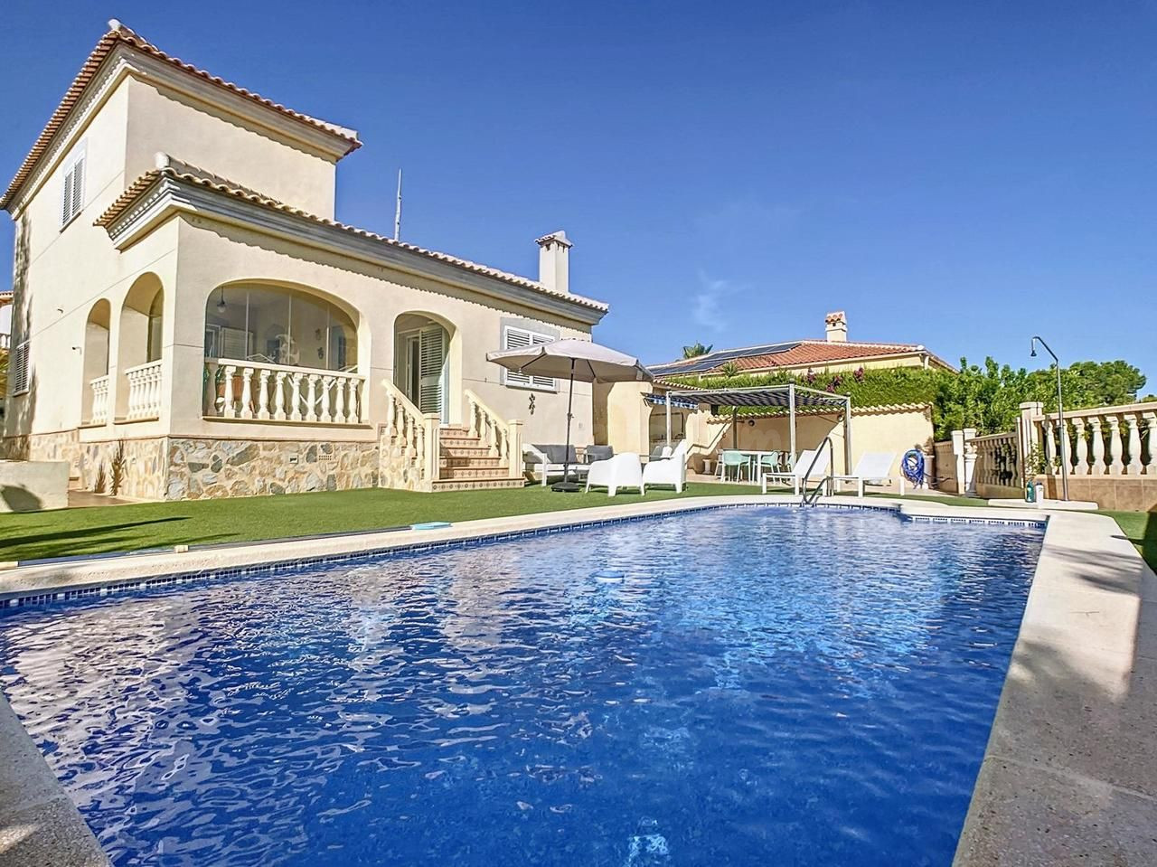 Villa 3 habitaciones 160m² en venta - Mil Palmeras - foto 2