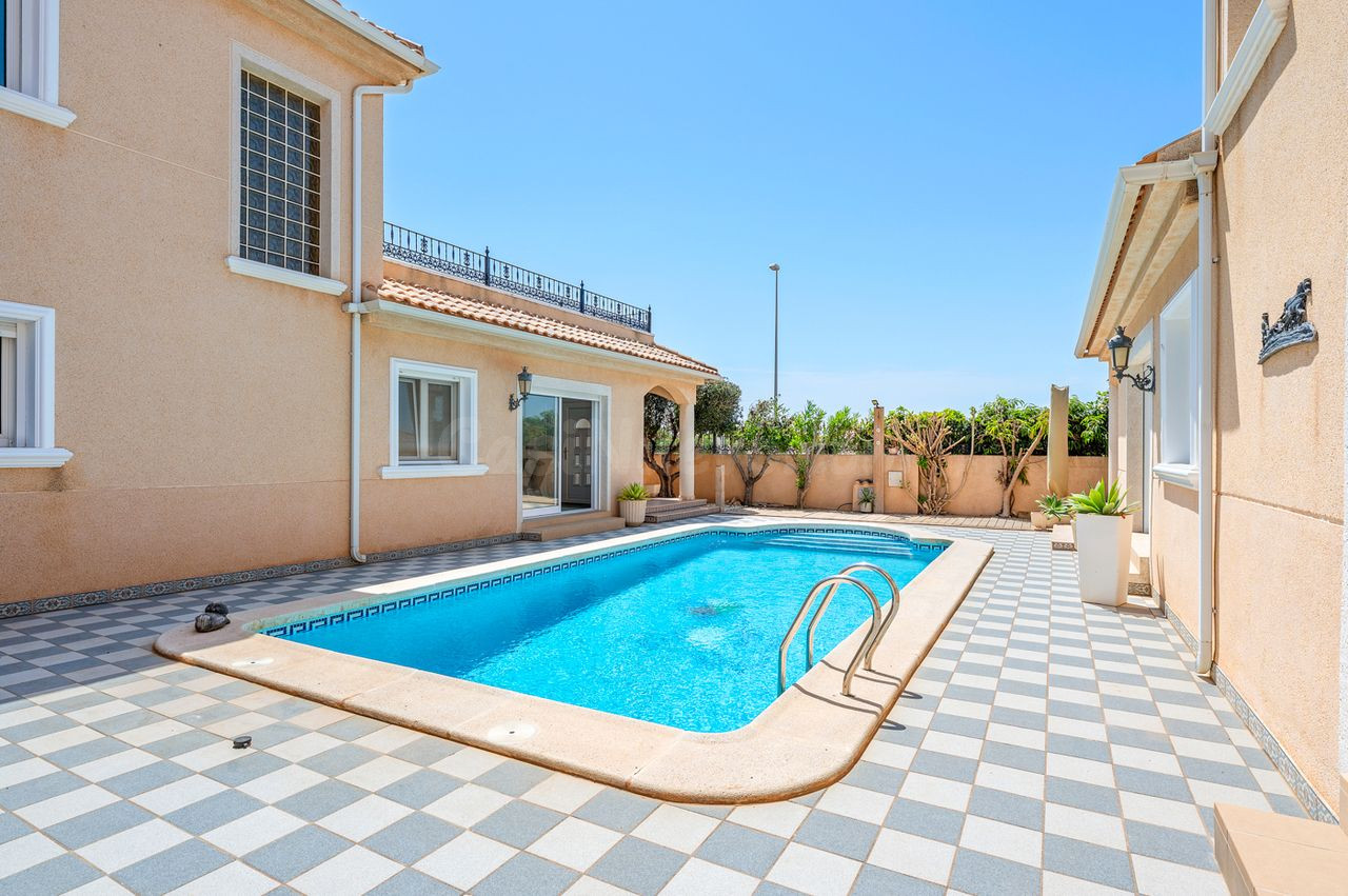 Villa 7 habitaciones 300m² en venta - Torre de la Horadada - foto 4