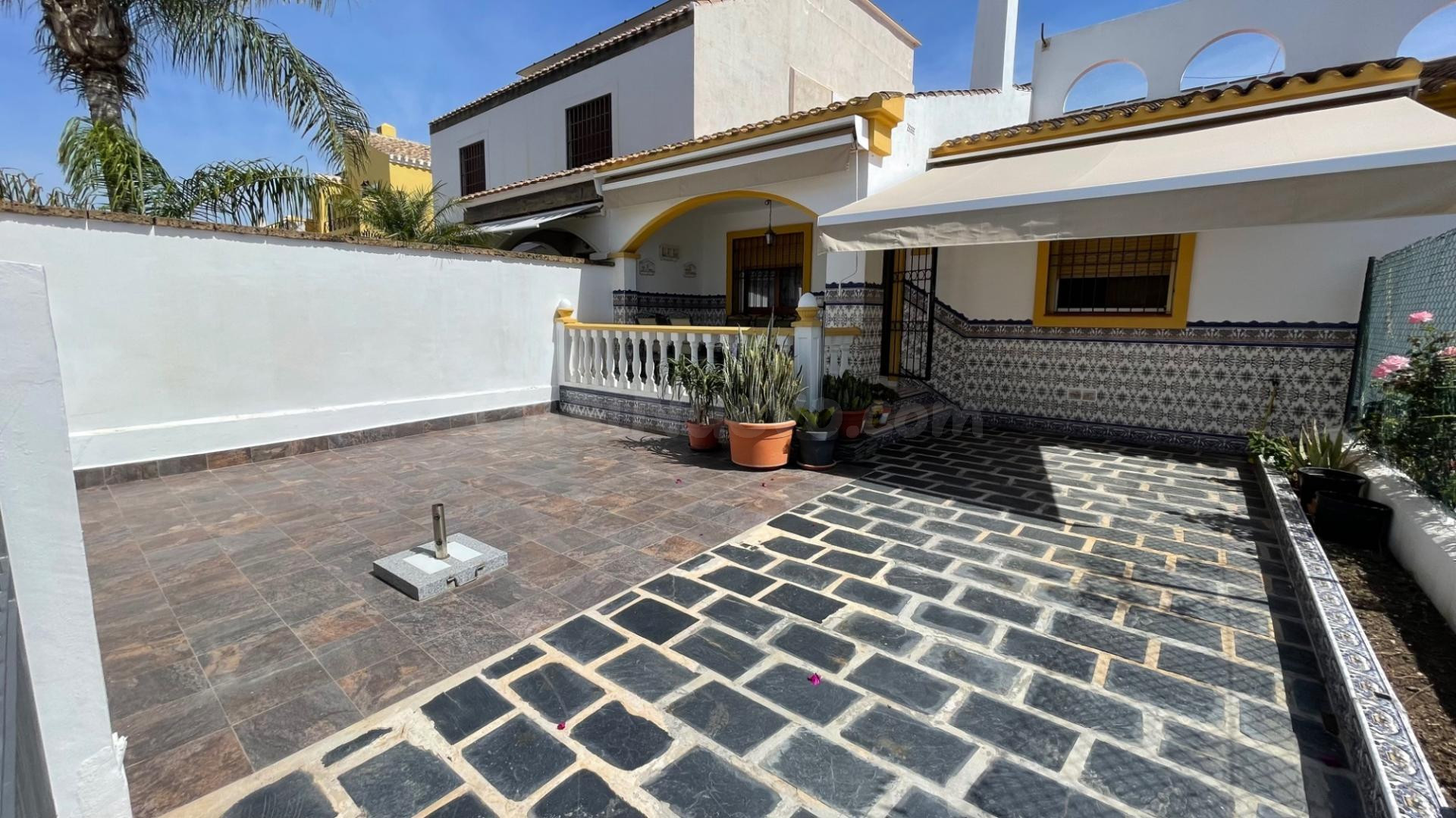 Casa 3 habitaciones 76m² en venta - Zona Pueblo - foto 2