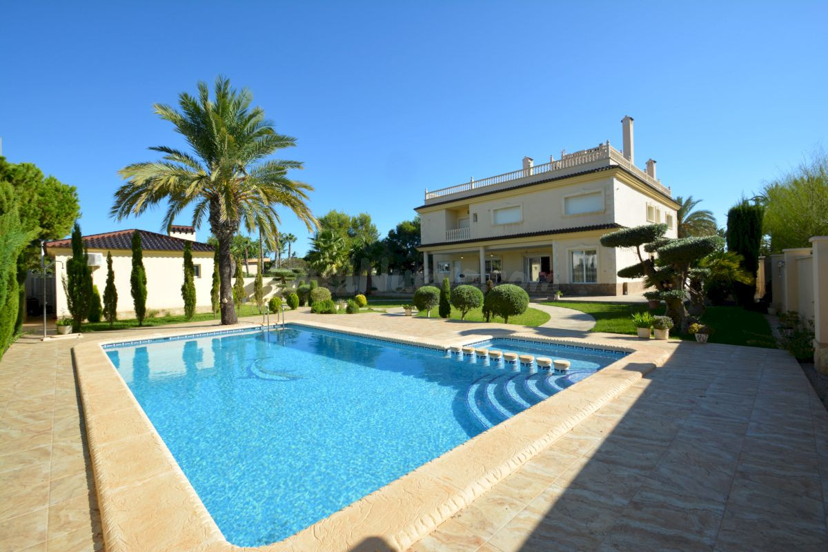 Villa 9 habitaciones 511m² en venta - Cabo Roig