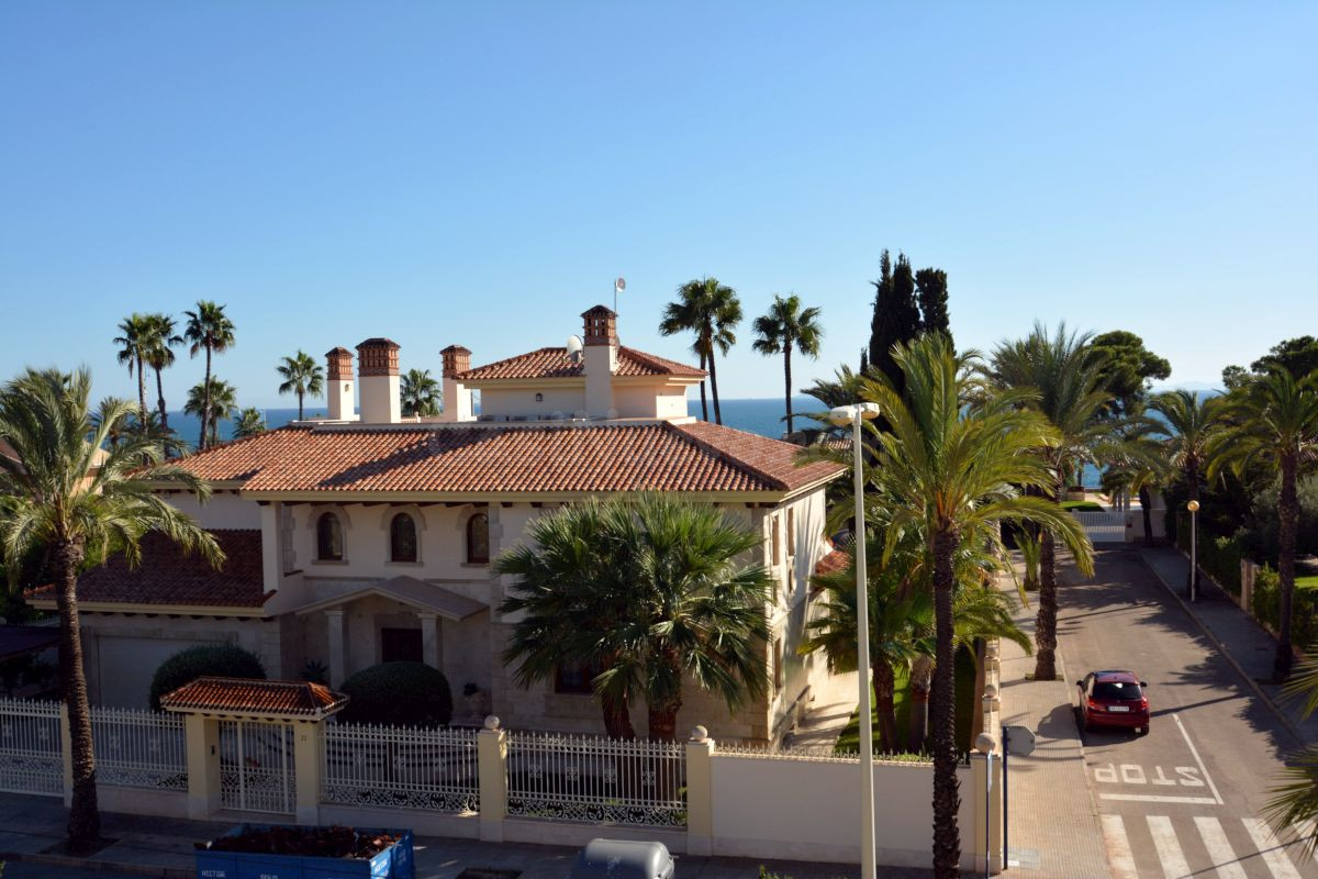 Villa 9 habitaciones 511m² en venta - Cabo Roig - foto 3