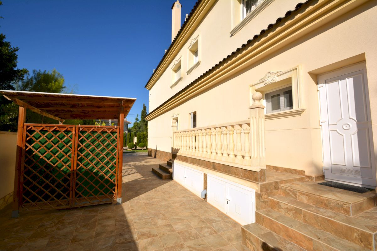 Villa 9 habitaciones 511m² en venta - Cabo Roig - foto 4
