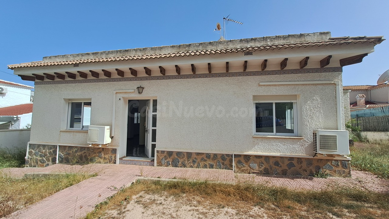 Villa 5 habitaciones 200m² en venta - Villamartín-Las Filipinas