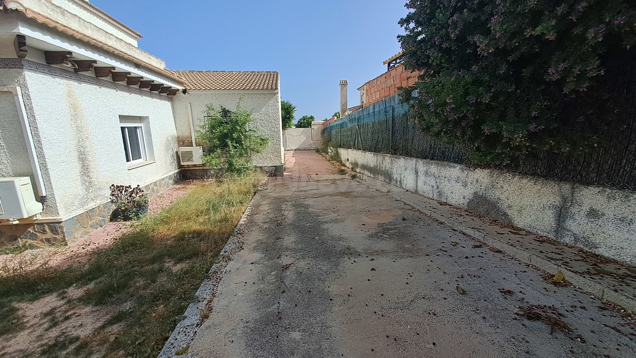 Villa 5 habitaciones 200m² en venta - Villamartín-Las Filipi - foto 2
