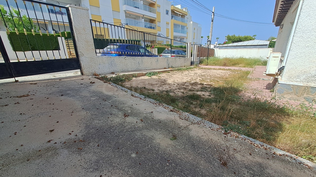 Villa 5 habitaciones 200m² en venta - Villamartín-Las Filipi - foto 3