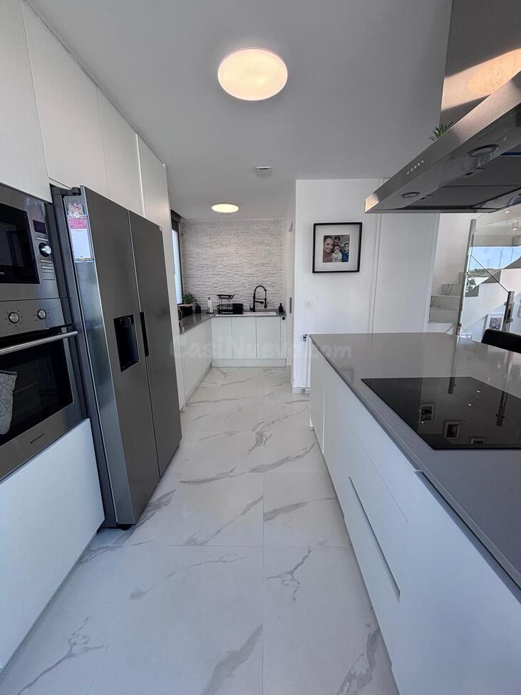 Villa 5 habitaciones 148m² en venta - Las Filipinas - foto 3