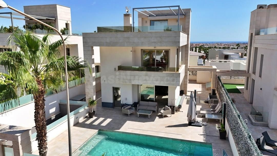Villa 5 habitaciones 200m² en venta - Villamartín-Las Filipinas