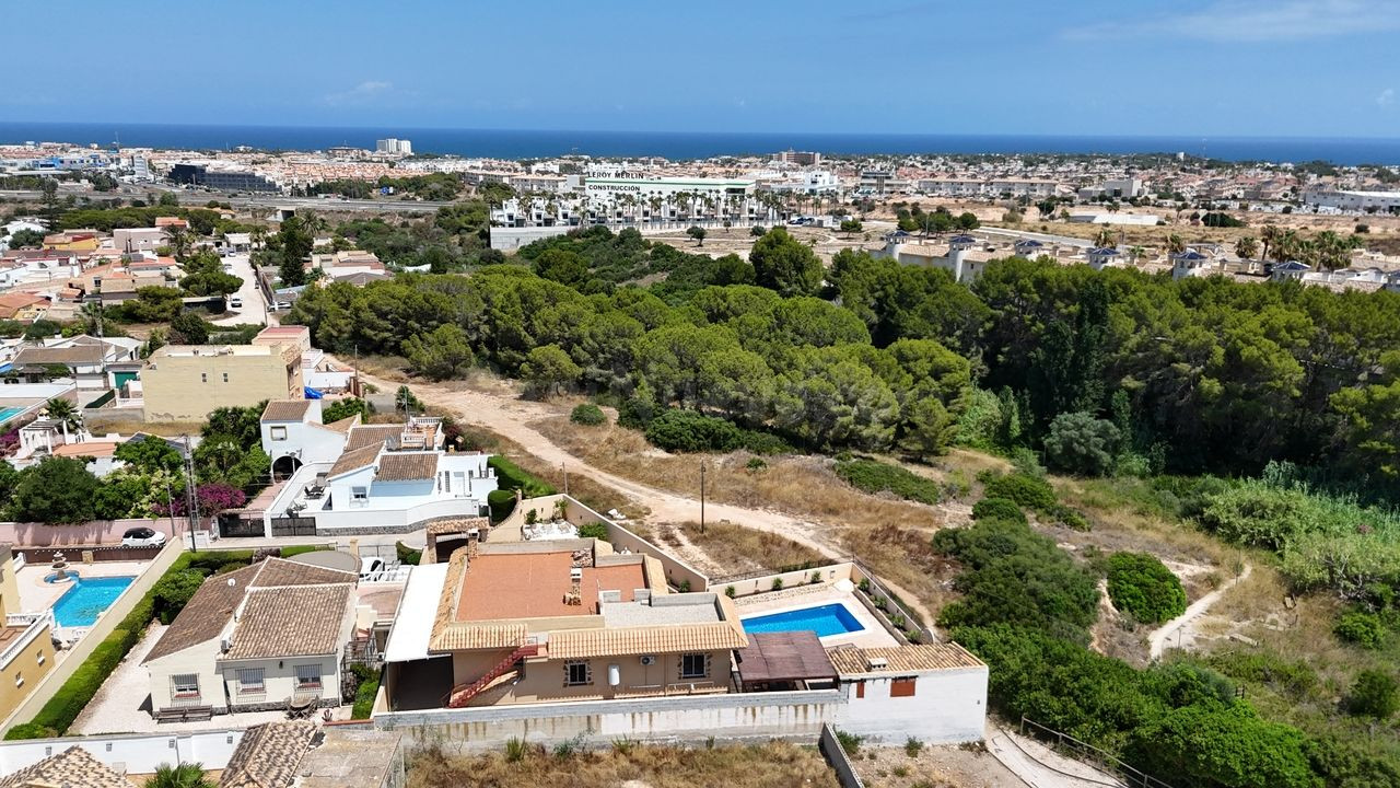 Villa 5 habitaciones 238m² en venta - La Zenia - foto 3