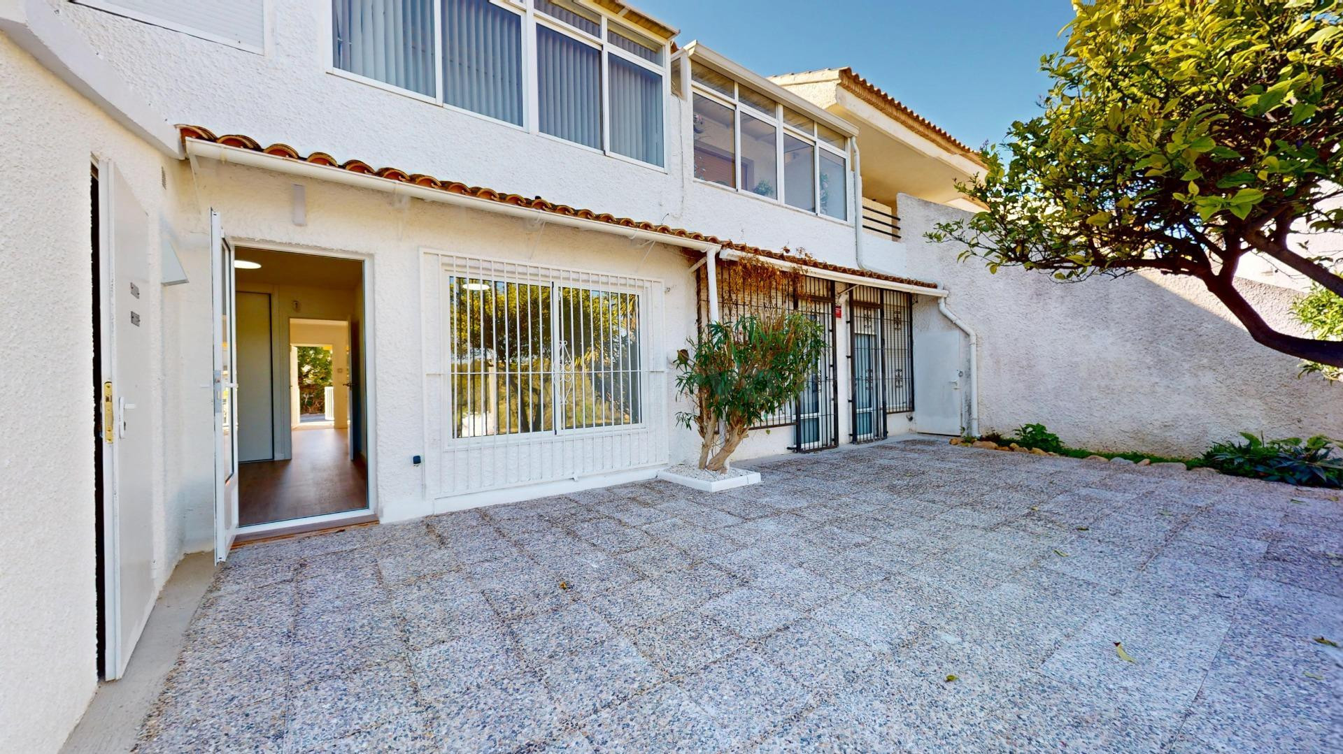 Bungalow 2 habitaciones 90m² en venta - Villamartín-Las Fili - foto 3