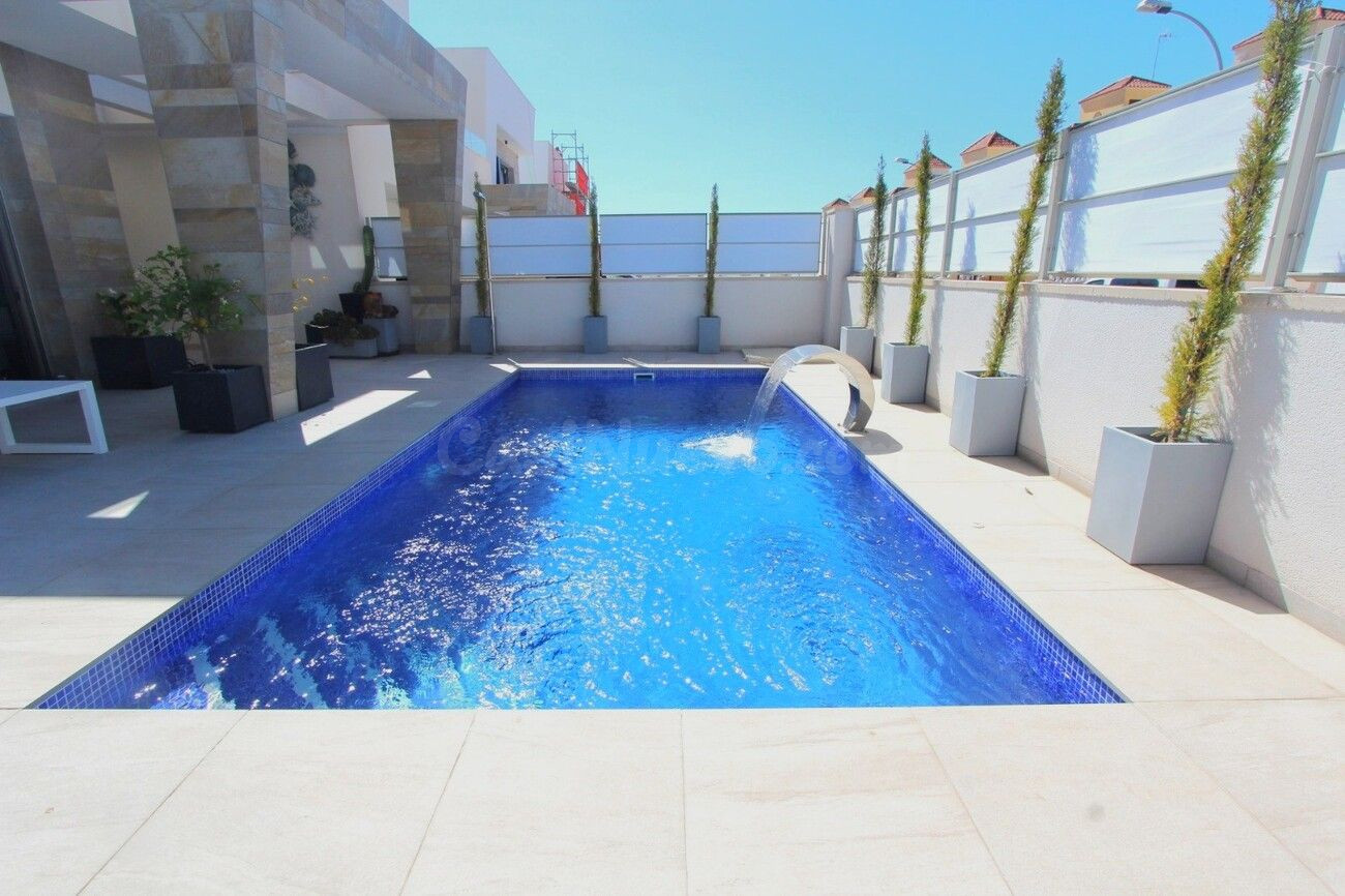 Villa 5 habitaciones en venta - Las Filipinas - foto 3