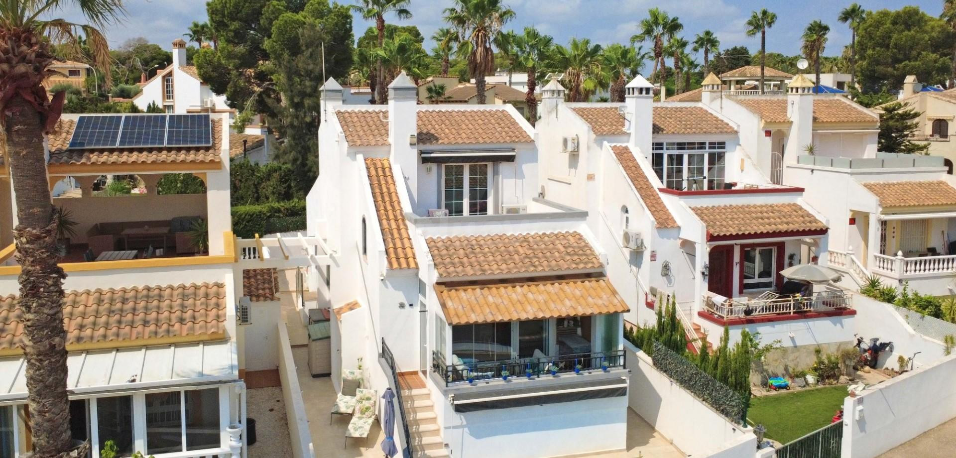 Villa 3 habitaciones 96m² en venta - Villamartín-Las Filipinas