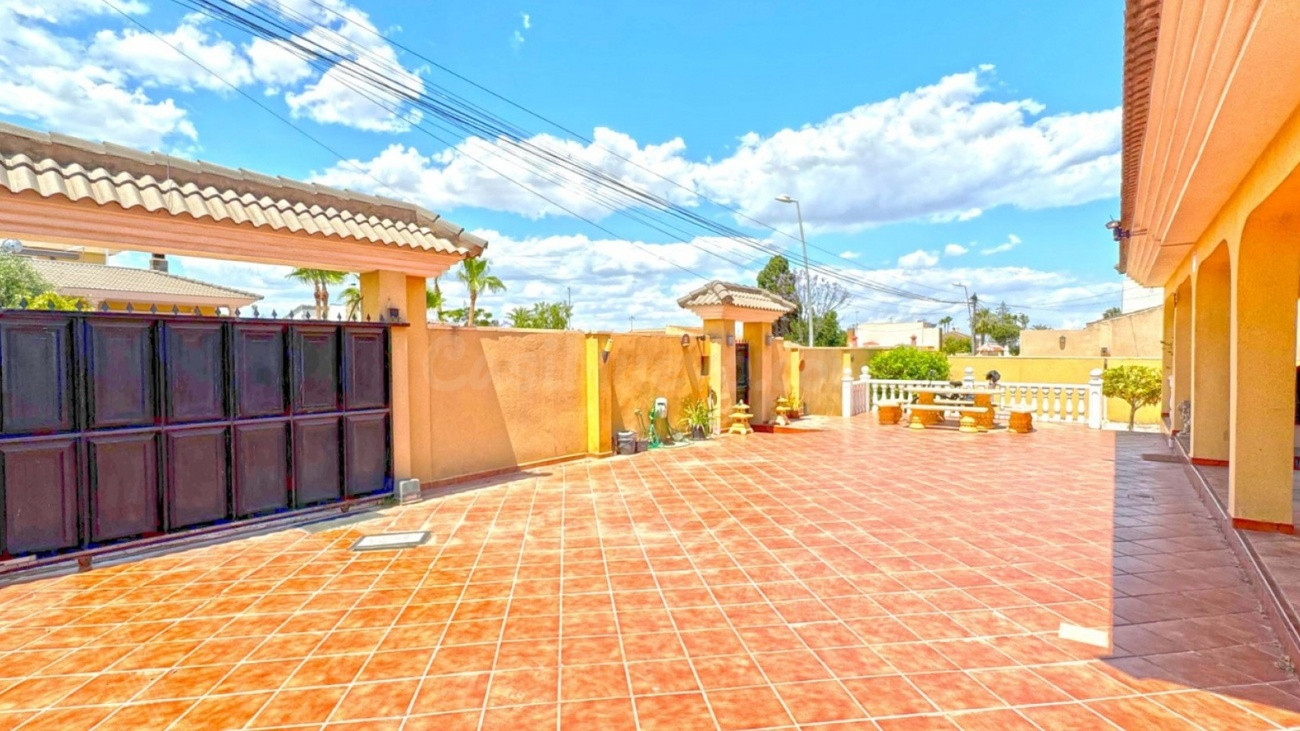 Villa 6 habitaciones en venta - Centro - foto 4