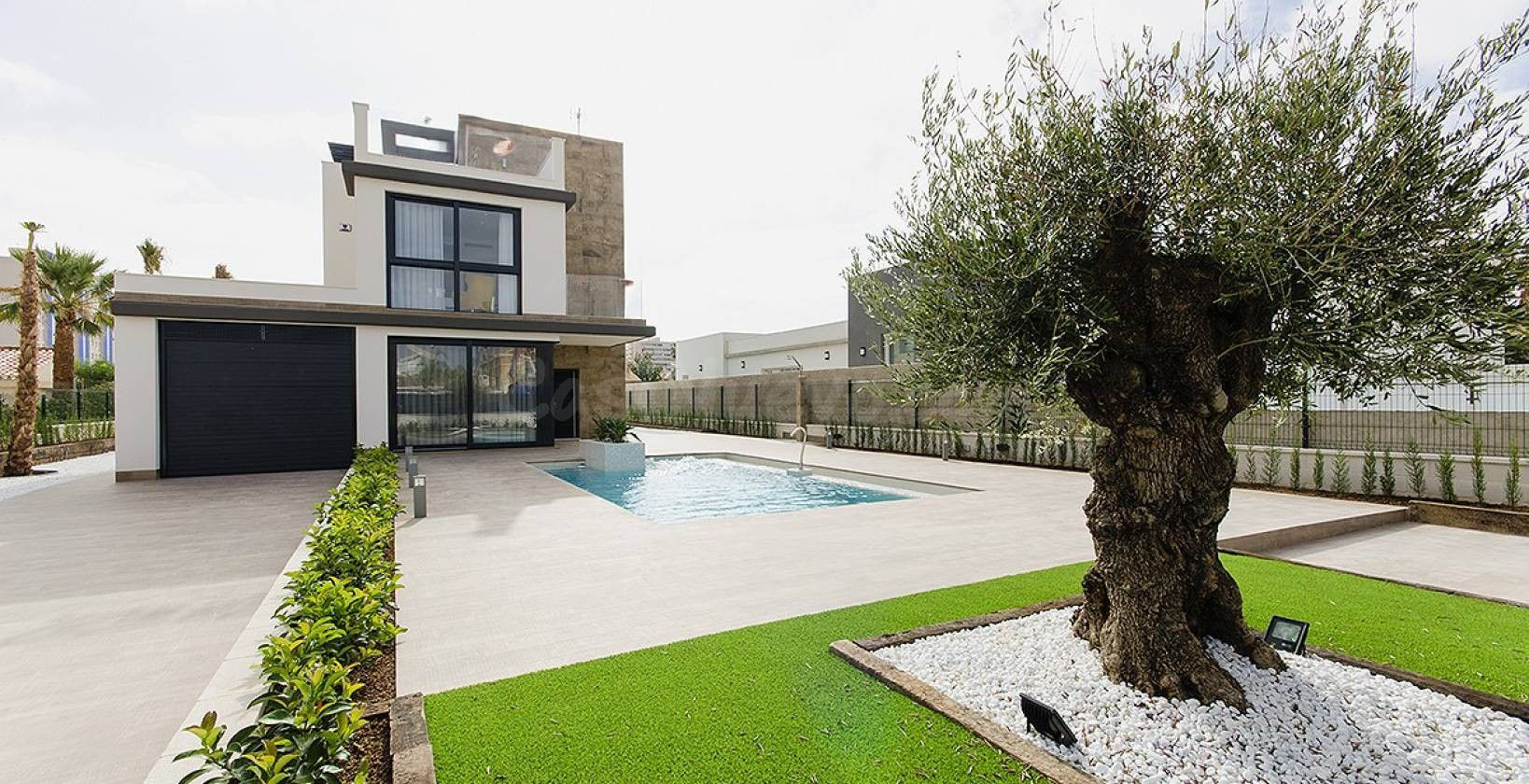 Villa 4 habitaciones 239m² en venta - Campoamor