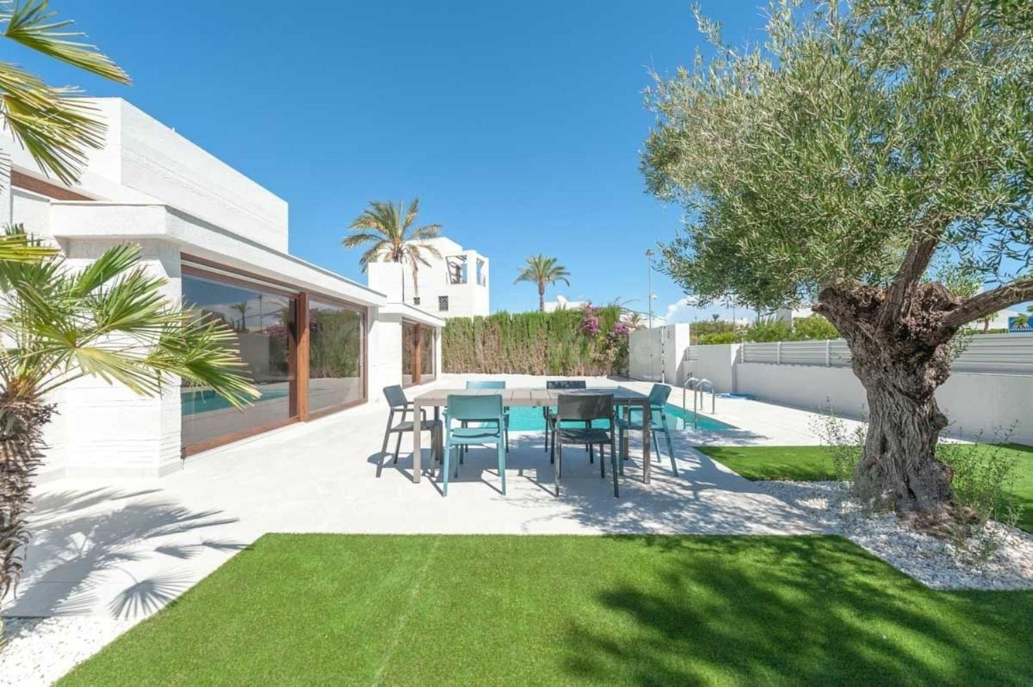 Villa 3 habitaciones 136m² en venta - Jerónimo Y Avileses