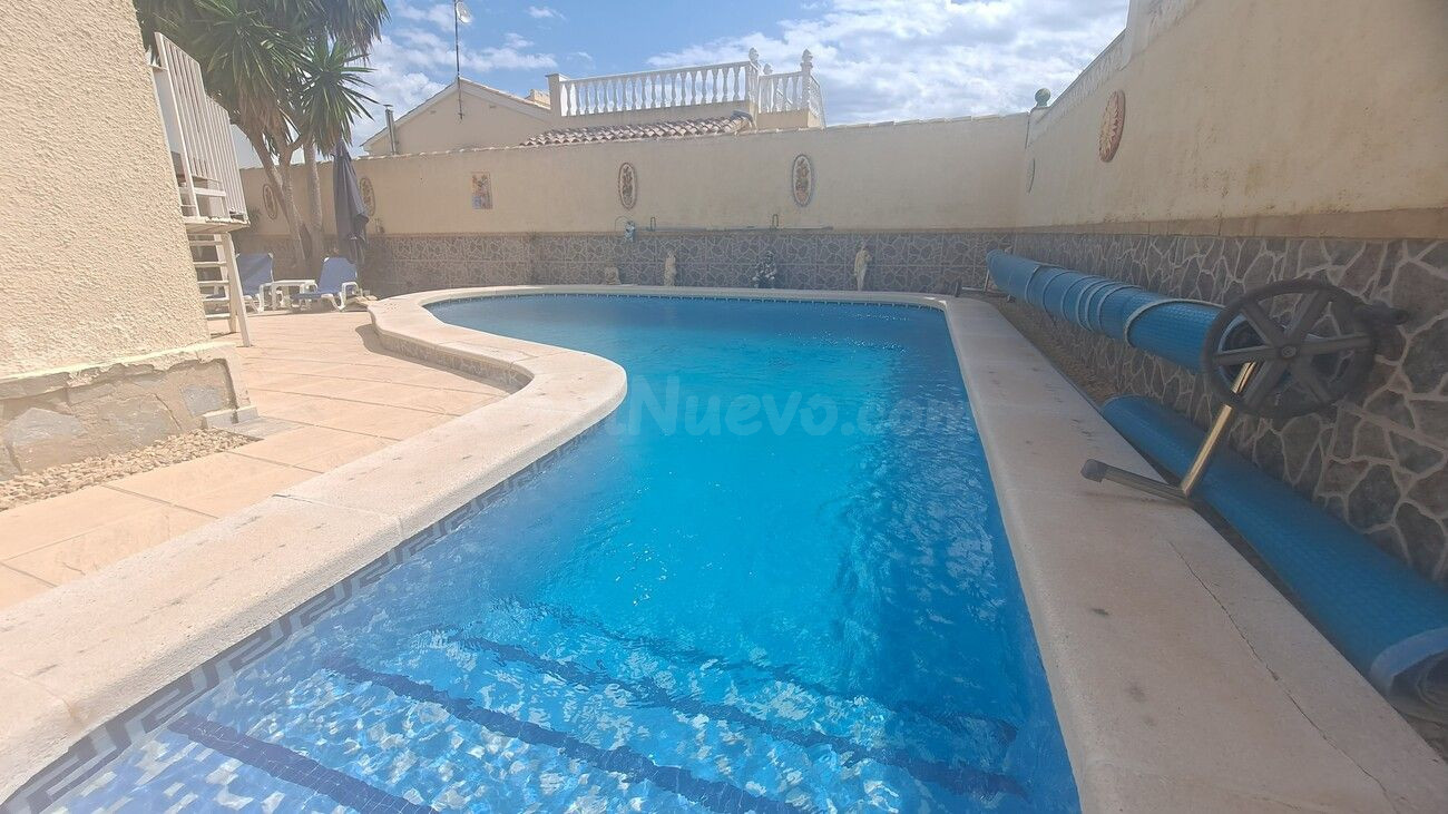Villa 3 habitaciones 123m² en venta - Las Filipinas - foto 2