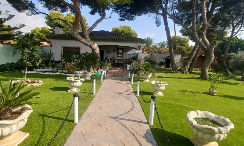 Villa 3 habitaciones 250m² en venta - Altos de Campoamor - foto 3